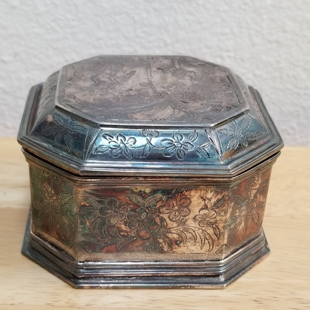 ✅Vintage Porugal Silver Tone Engraved Met Box #1149, B25 - Picture 9 of 16